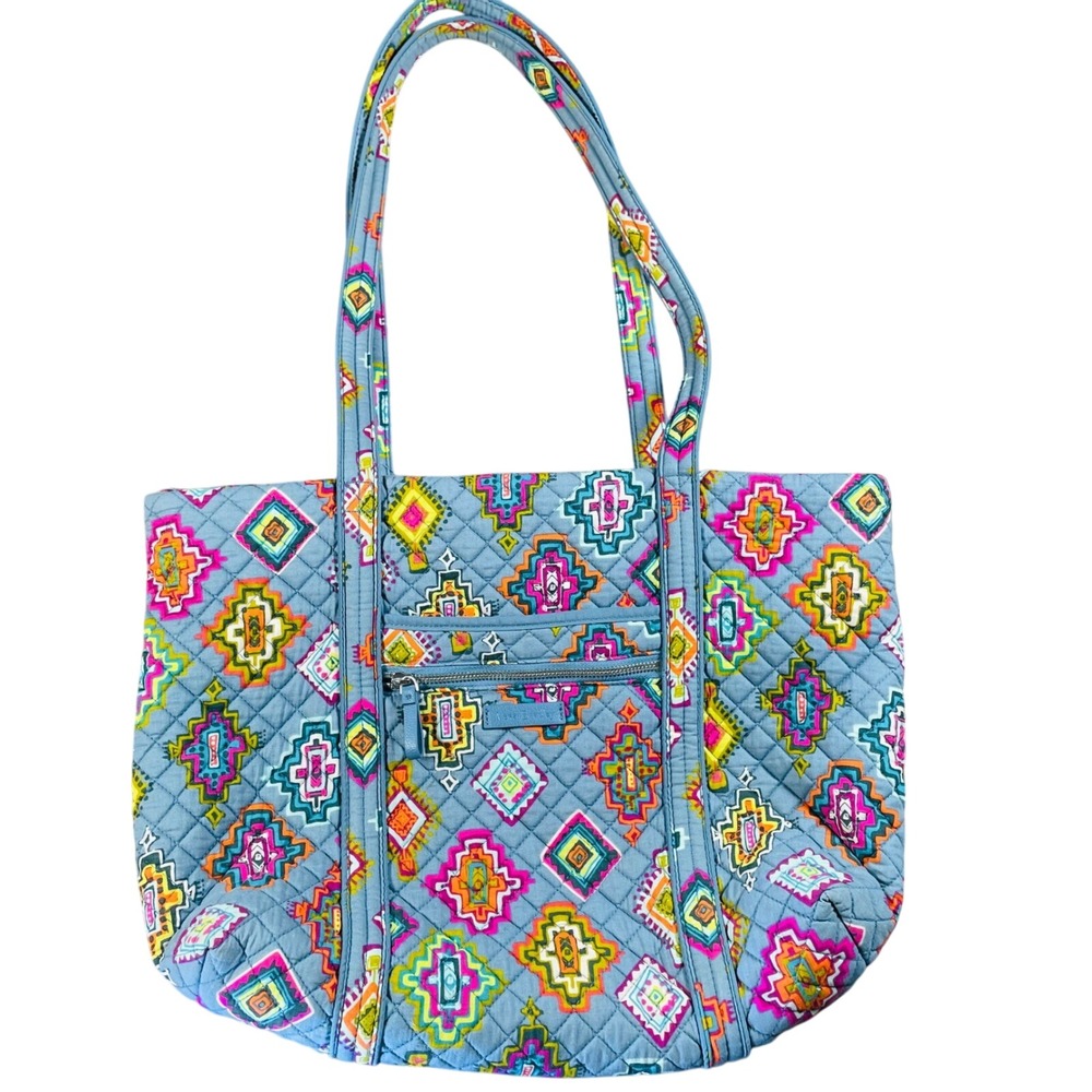 Vera Bradley Geometric Painted Medallion Tote Bag Gray Quilted Shoulder Purse